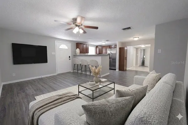 $3,150 | 307 West Woodlawn Avenue, Tampa, FL 33603
