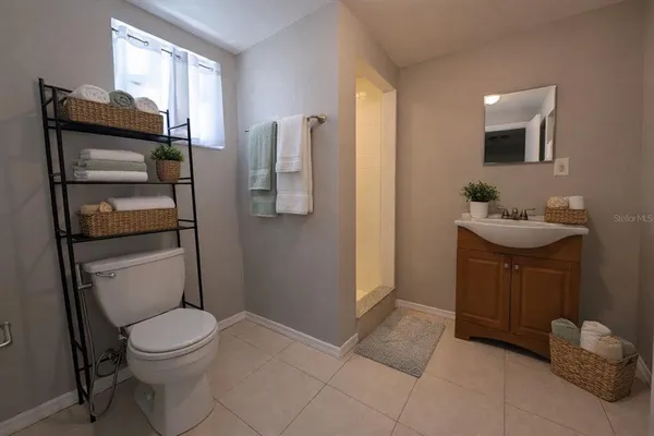 $3,150 | 307 West Woodlawn Avenue, Tampa, FL 33603