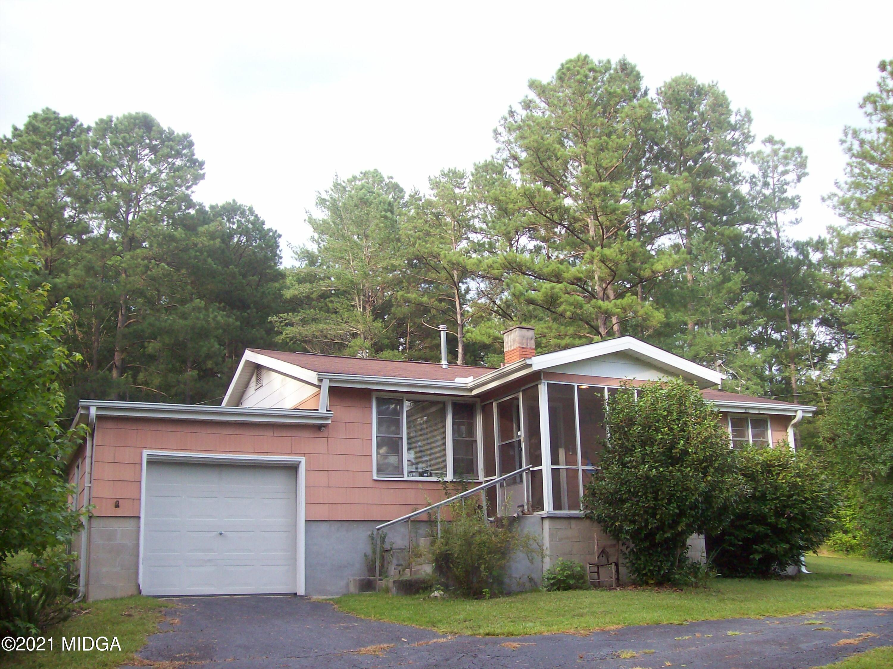 6221 Davis Road Macon, GA 31217 - Photo 1 of 28 102_0003