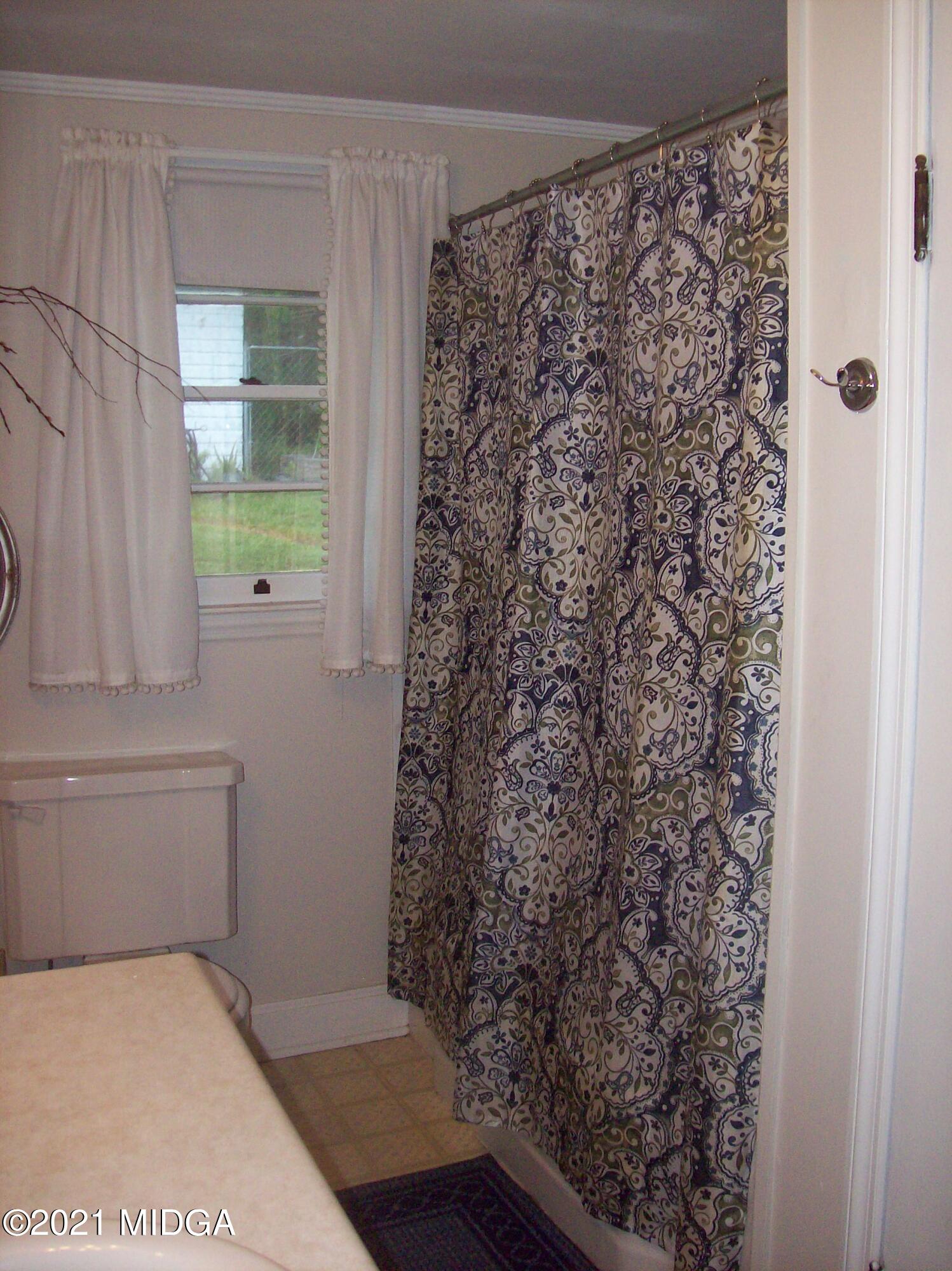 6221 Davis Road Macon, GA 31217 - Photo 13 of 28 102_0040