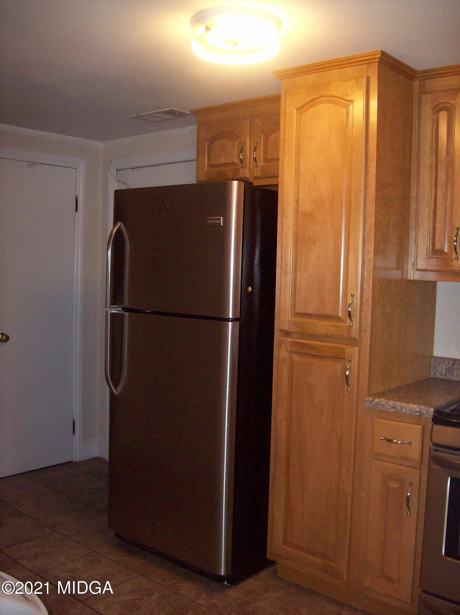 6221 Davis Road Macon, GA 31217 - Photo 4 of 28 102_0032