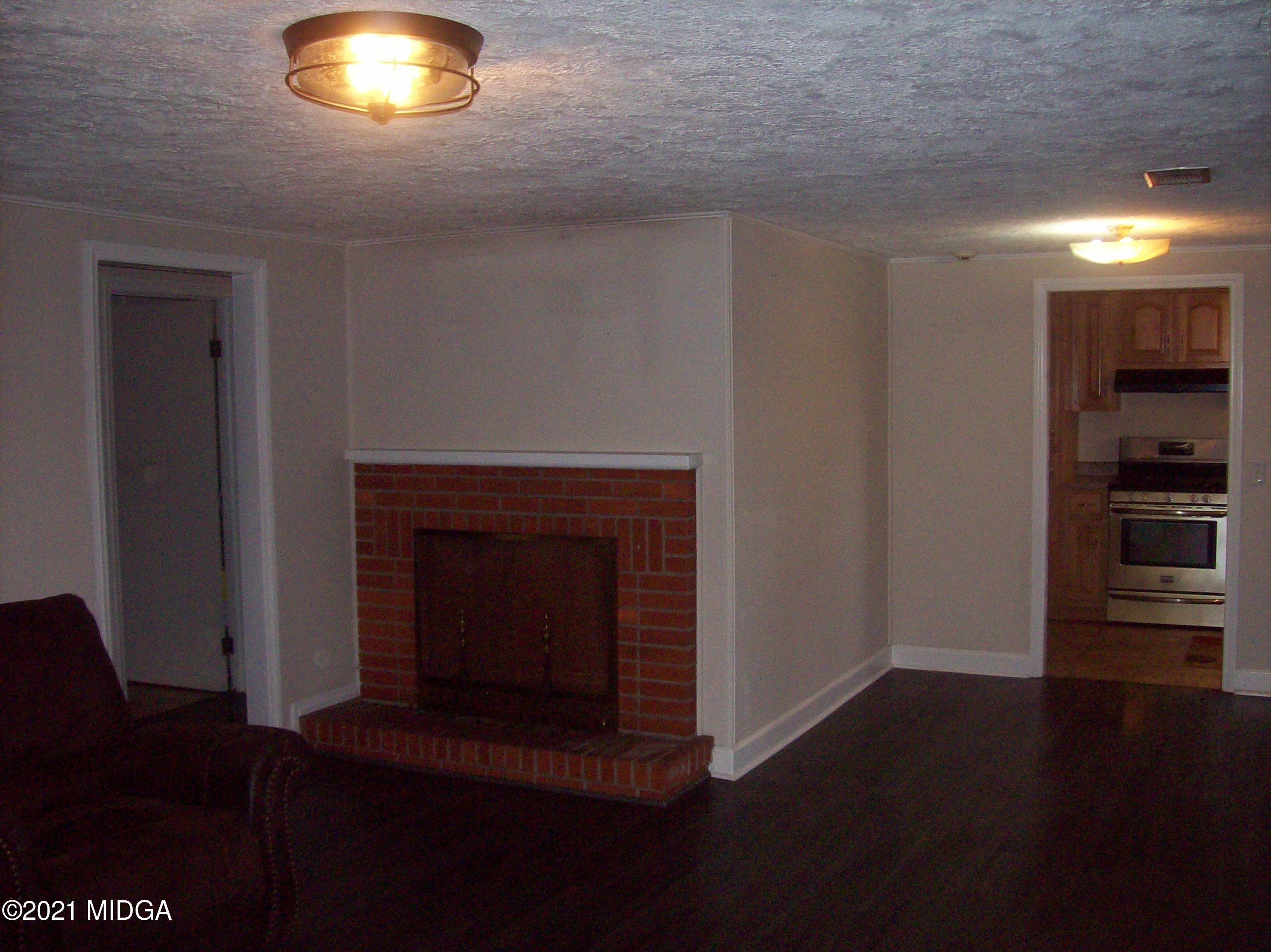 6221 Davis Road Macon, GA 31217 - Photo 7 of 28 102_0026