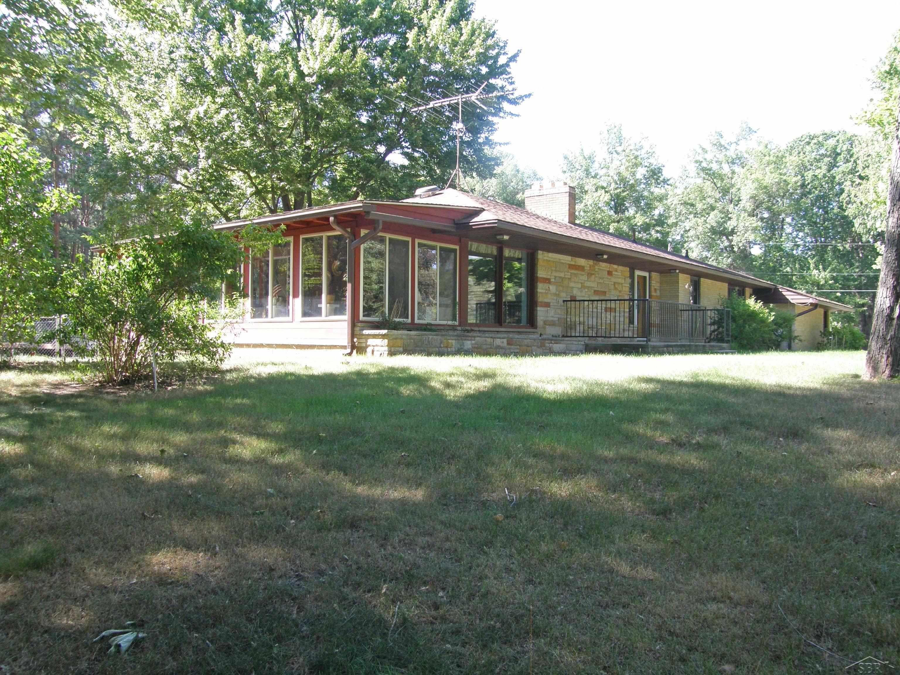 10872 Carr Road St. Charles, MI 48655 - Photo 7 of 28