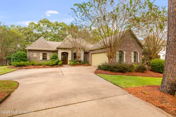 $575,000 | 129 Carrick Avenue, Madison, MS 39110