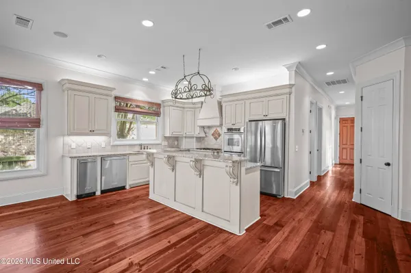 $575,000 | 129 Carrick Avenue, Madison, MS 39110