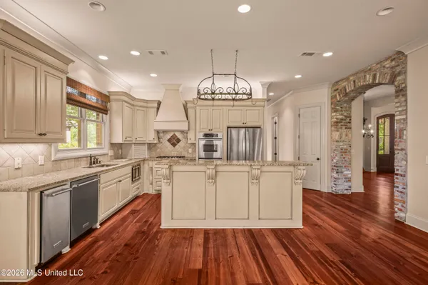 $575,000 | 129 Carrick Avenue, Madison, MS 39110
