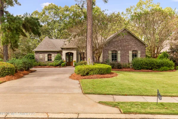 $575,000 | 129 Carrick Avenue, Madison, MS 39110