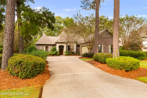 $575,000 | 129 Carrick Avenue, Madison, MS 39110