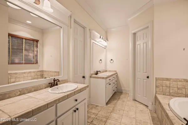 $575,000 | 129 Carrick Avenue, Madison, MS 39110