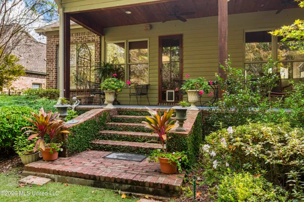 $575,000 | 129 Carrick Avenue, Madison, MS 39110