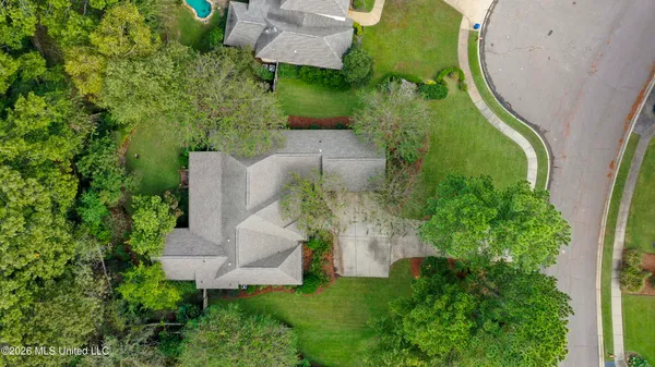 $575,000 | 129 Carrick Avenue, Madison, MS 39110