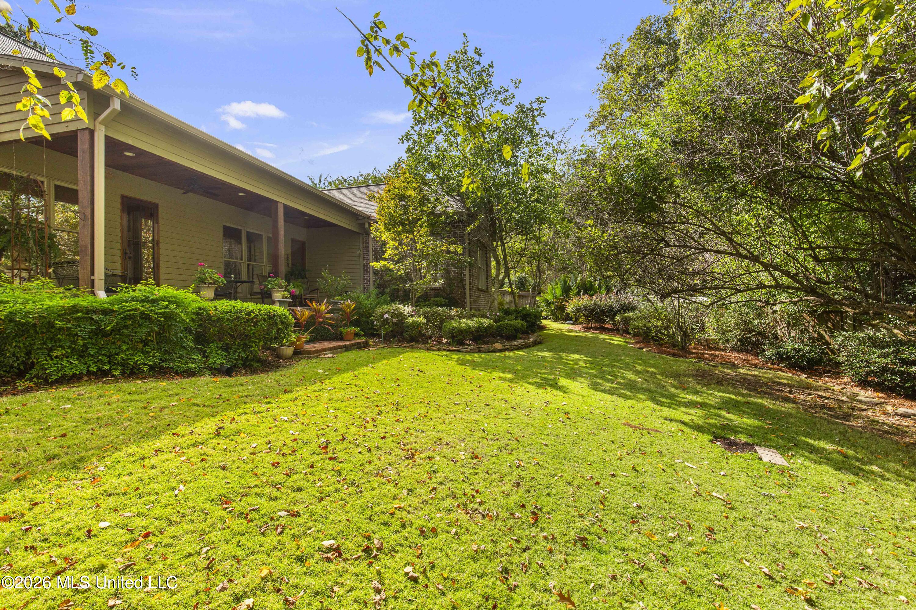 129 Carrick Avenue Madison, MS 39110 - Photo 7 of 16 129 Carrick Ave-17