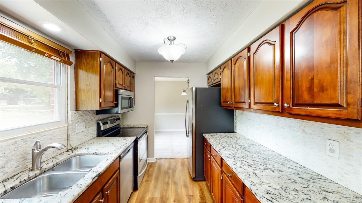 1799 John Gray Road Cincinnati, OH 45240 - Photo 8 of 31 Gallery Image 8