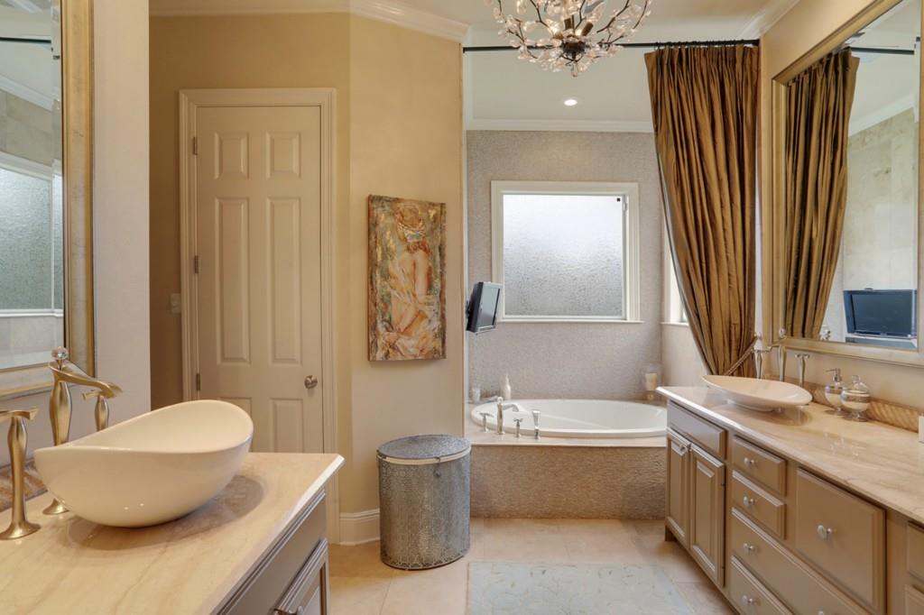 900 Rue Chartes Mandeville, LA 70471 - Photo 11 of 21 Gallery Image 11