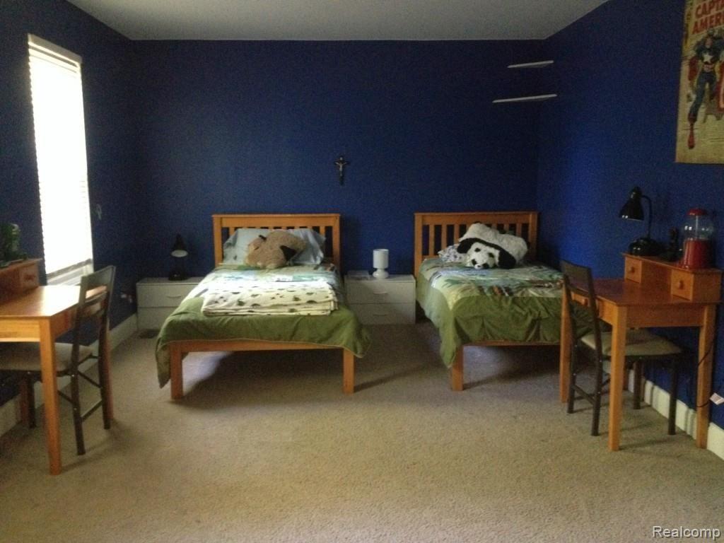 1378 West Fairview Lane Rochester, MI 48306 - Photo 14 of 25 IMG_1703.jpg