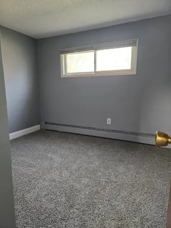 $1,800 | 19 Chapman Avenue, Unit 21, West Brookfield, MA 01585