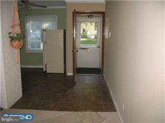 9320 Treaty Road Philadelphia, PA 19114 - Photo 3 of 12 Foyer