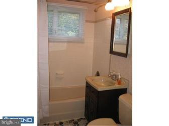 9320 Treaty Road Philadelphia, PA 19114 - Photo 7 of 12 Bathroom