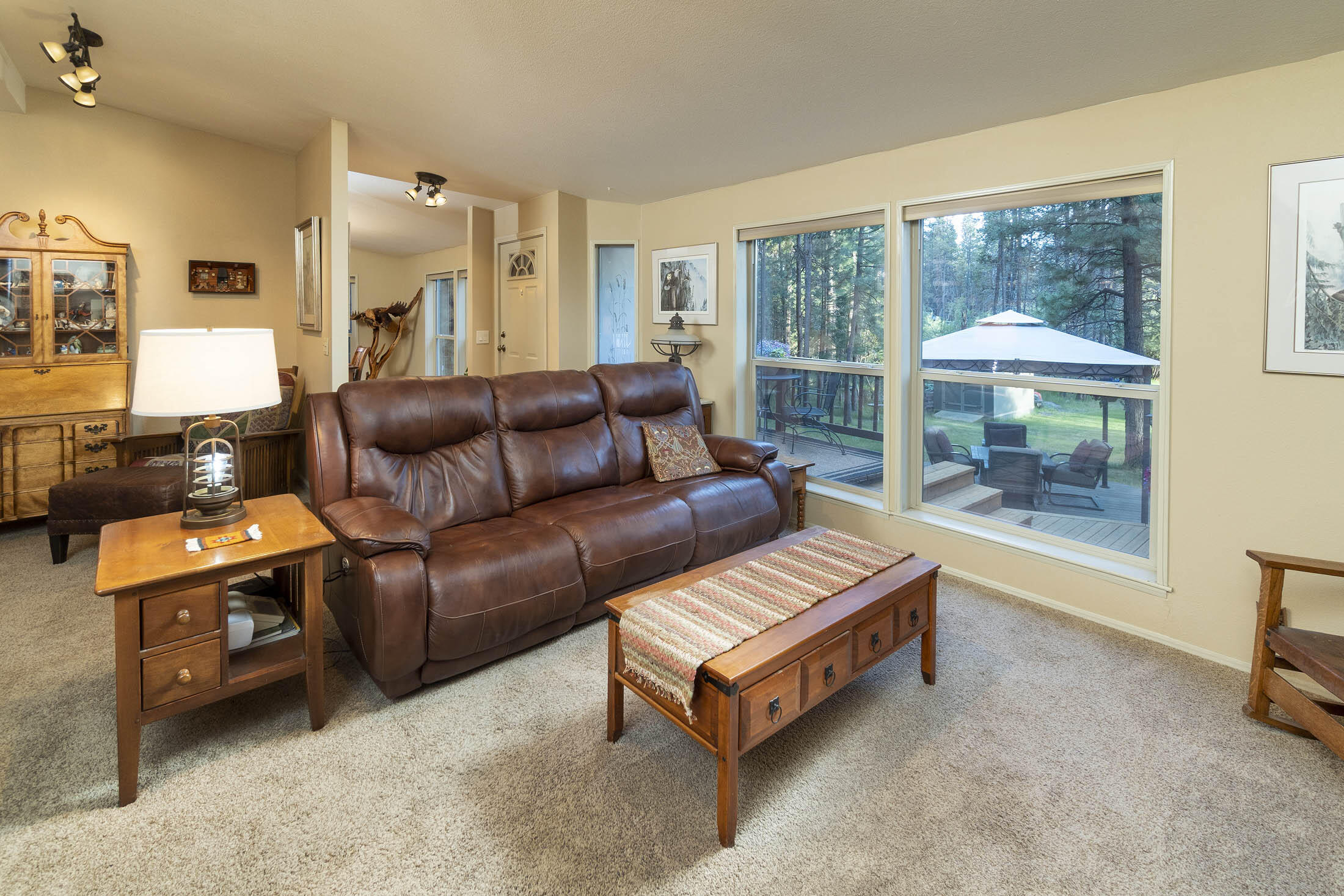 17151 Island Loop Way Bend, OR 97707 - Photo 7 of 38 17151 Island Loop Way_0040 copy