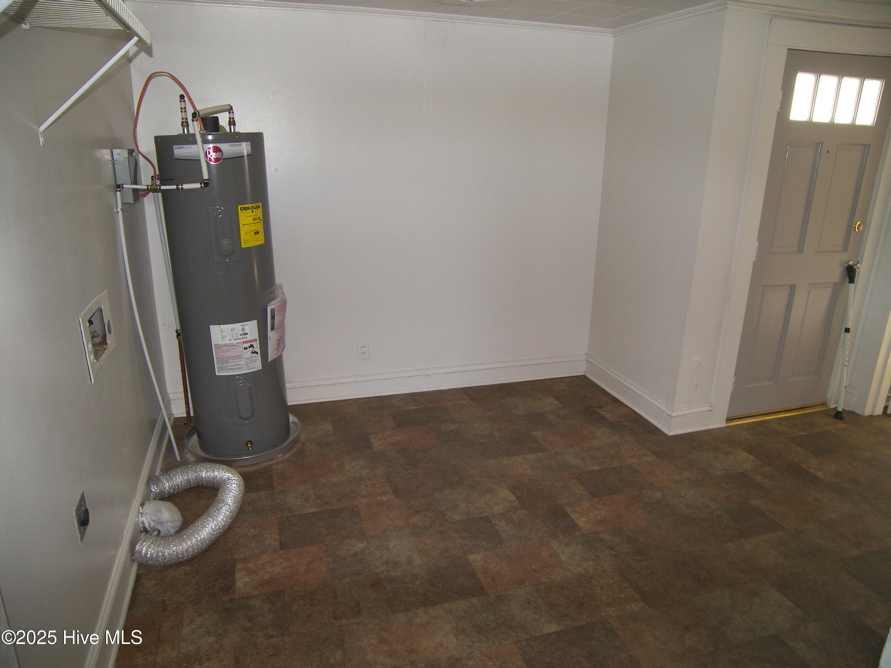 223 East Railroad Street Spring Hope, NC 27882 - Photo 11 of 17 100_8159