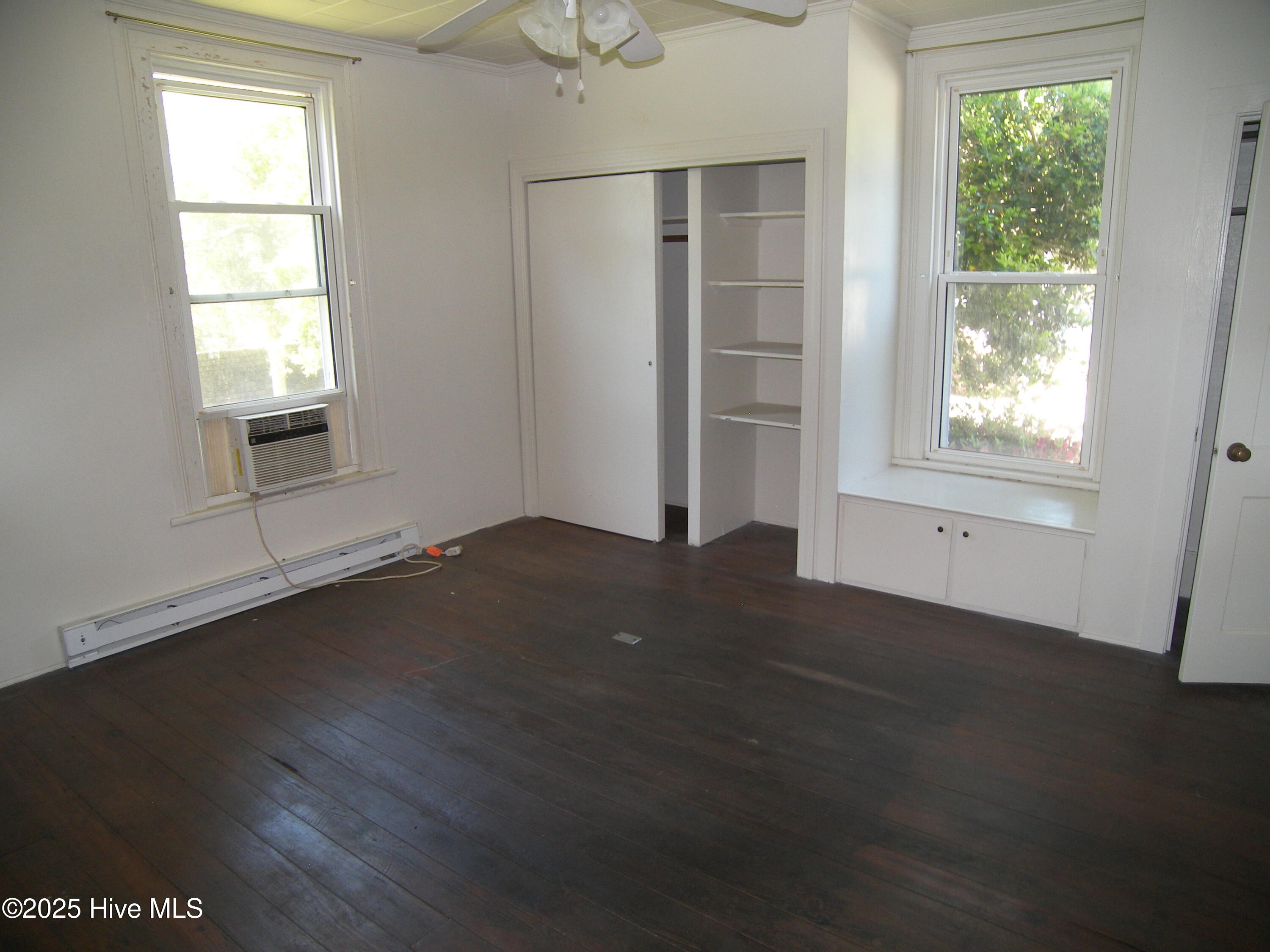 223 East Railroad Street Spring Hope, NC 27882 - Photo 9 of 17 100_8157