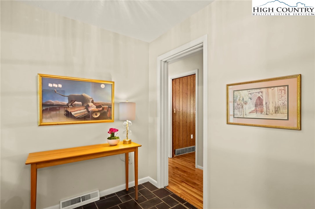 150 Blue Ridge Avenue Boone, NC 28607 - Photo 4 of 46 Gallery Image 4