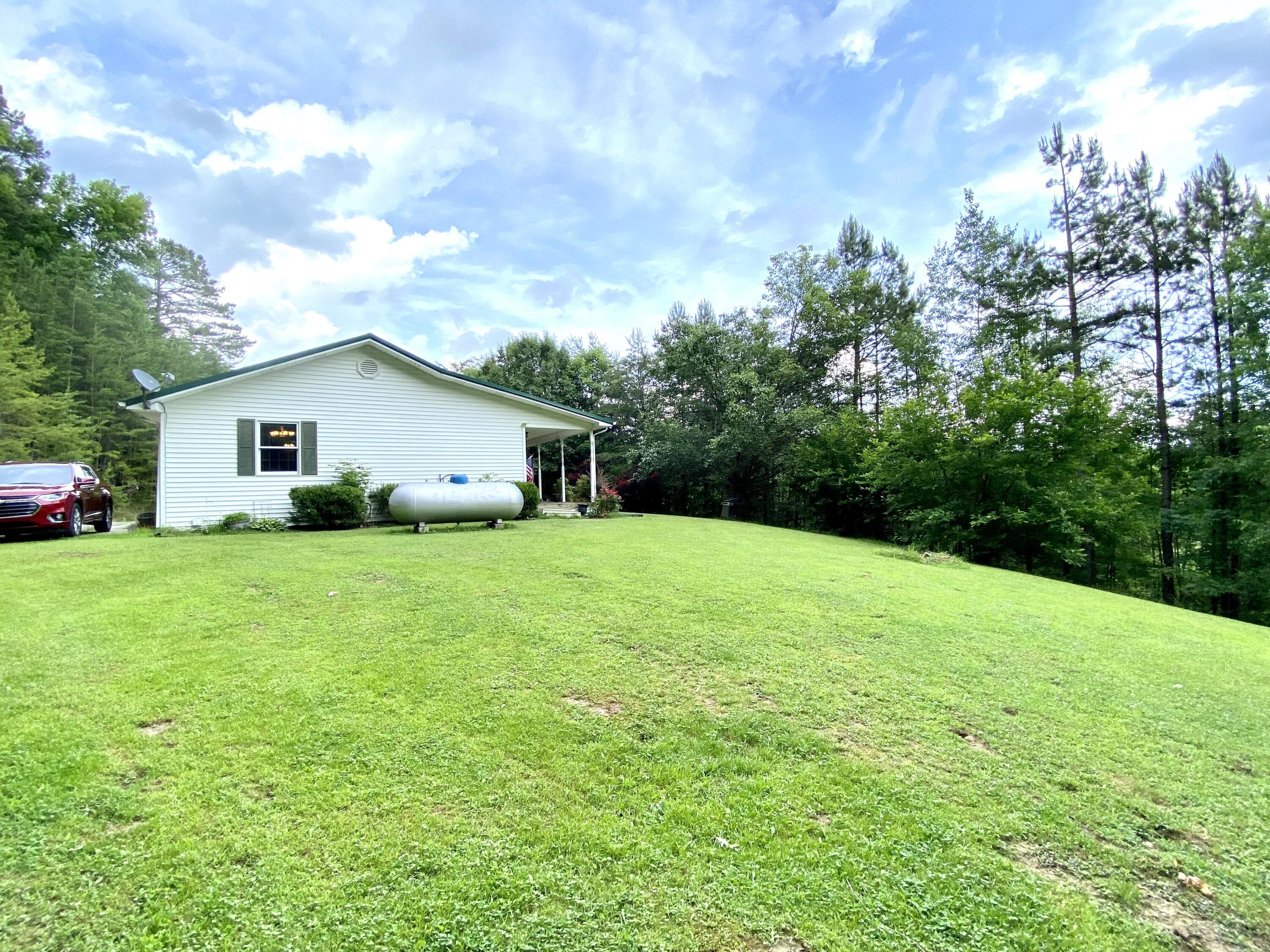 600 Langnau Road London, KY 40741 - Photo 3 of 25 IMG_E0432 (1)