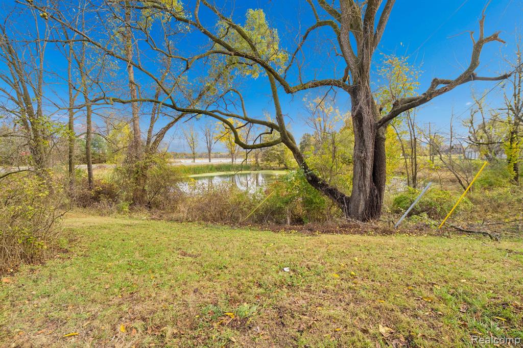 13278 9 Mile Road South Lyon, MI 48178 - Photo 40 of 56