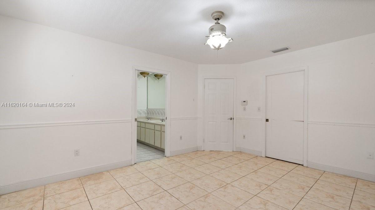 1140 Southwest 85th Court Miami, FL 33144 - Photo 8 of 13