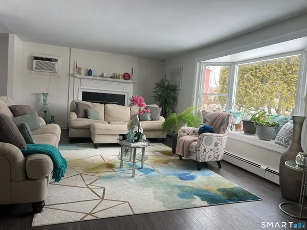 $2,700 | 79 Westbrook Drive, Waterbury, CT 06705