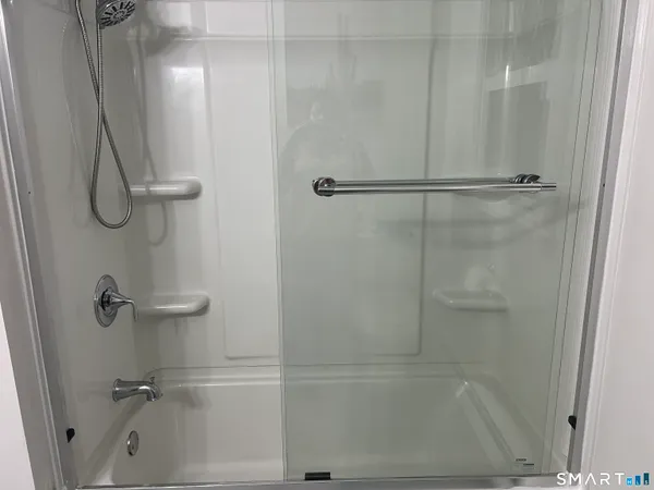 $2,700 | 79 Westbrook Drive, Waterbury, CT 06705