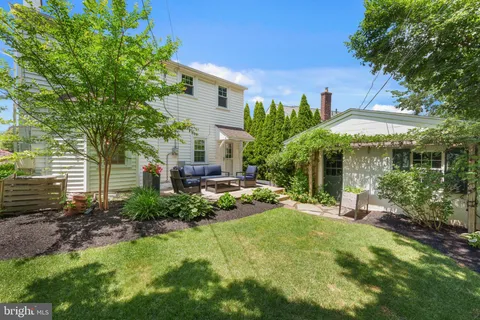 $675,000 | 419 Locust Road, Wayne, PA 19087