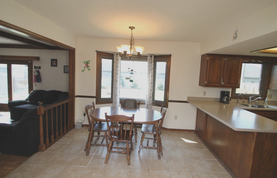2934 Wilderness Road Fort Wayne, IN 46845 - Photo 11 of 33