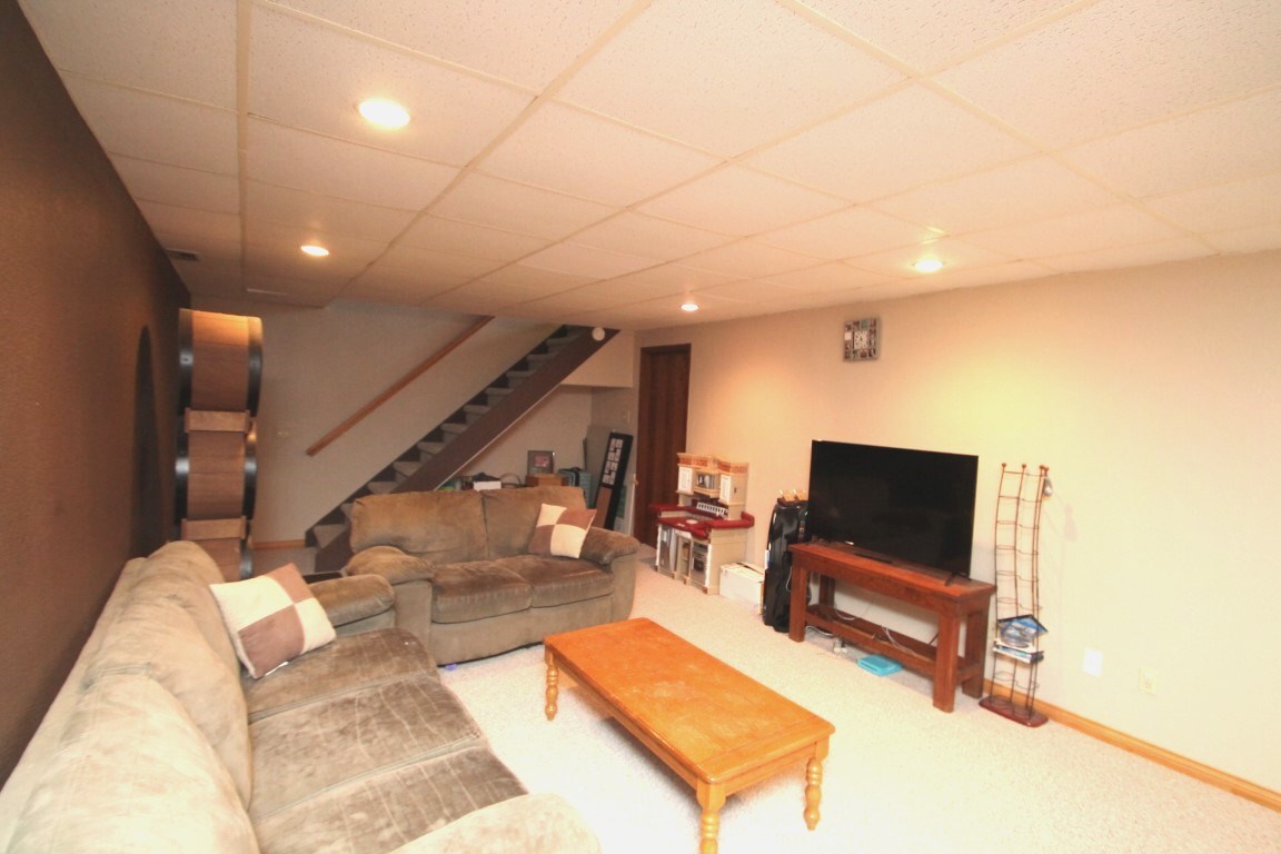 2934 Wilderness Road Fort Wayne, IN 46845 - Photo 30 of 33