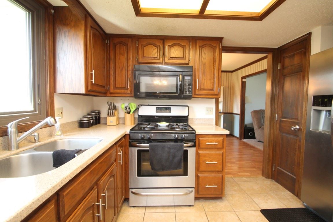 2934 Wilderness Road Fort Wayne, IN 46845 - Photo 8 of 33