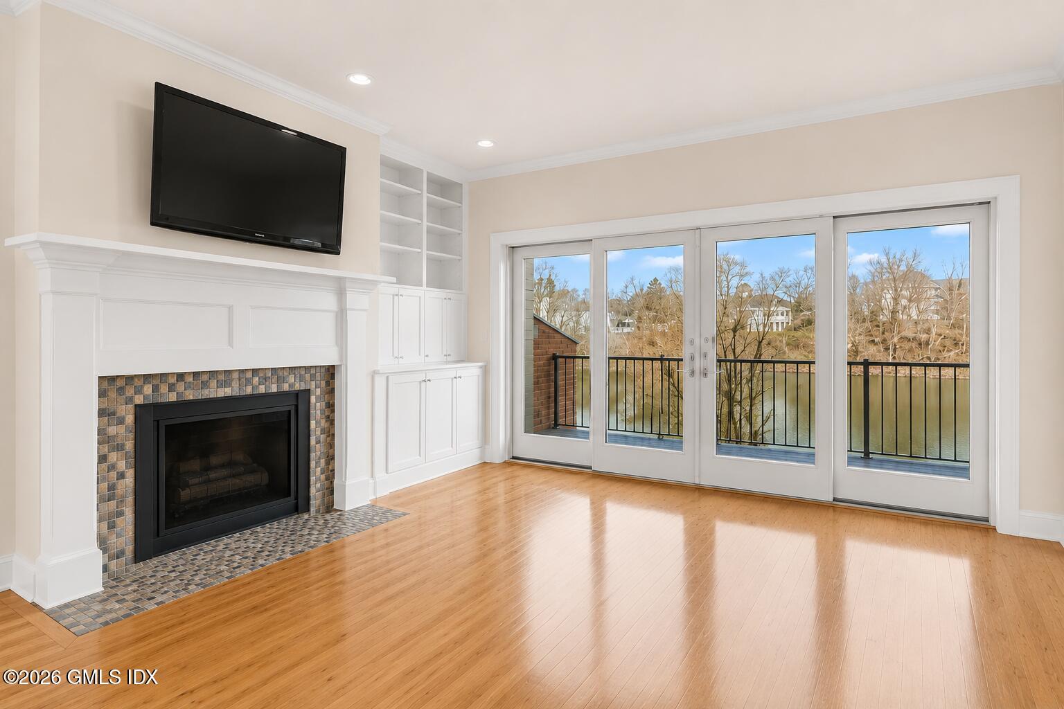 115 River Road, Unit 15 Cos Cob, CT 06807 - Photo 4 of 27 Family Room