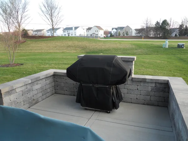 $415,000 | 979 Crestview Lane, Pingree Grove, IL 60140