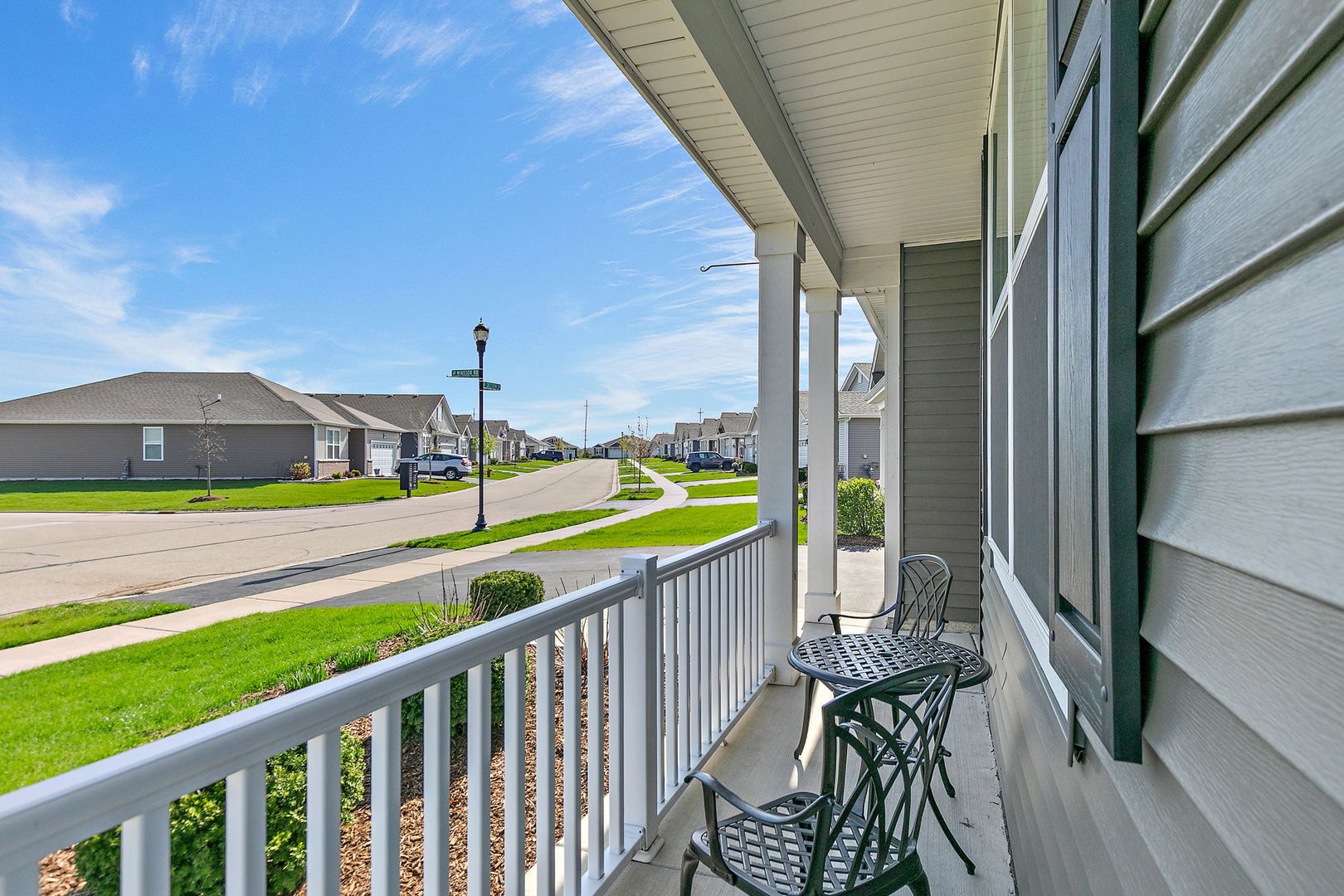 979 Crestview Lane Pingree Grove, IL 60140 - Photo 2 of 24