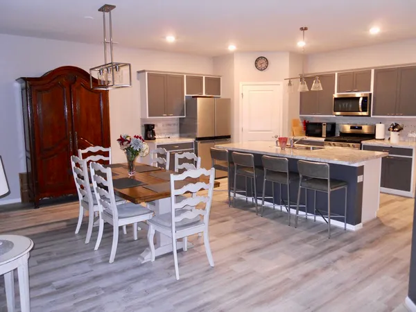 $415,000 | 979 Crestview Lane, Pingree Grove, IL 60140