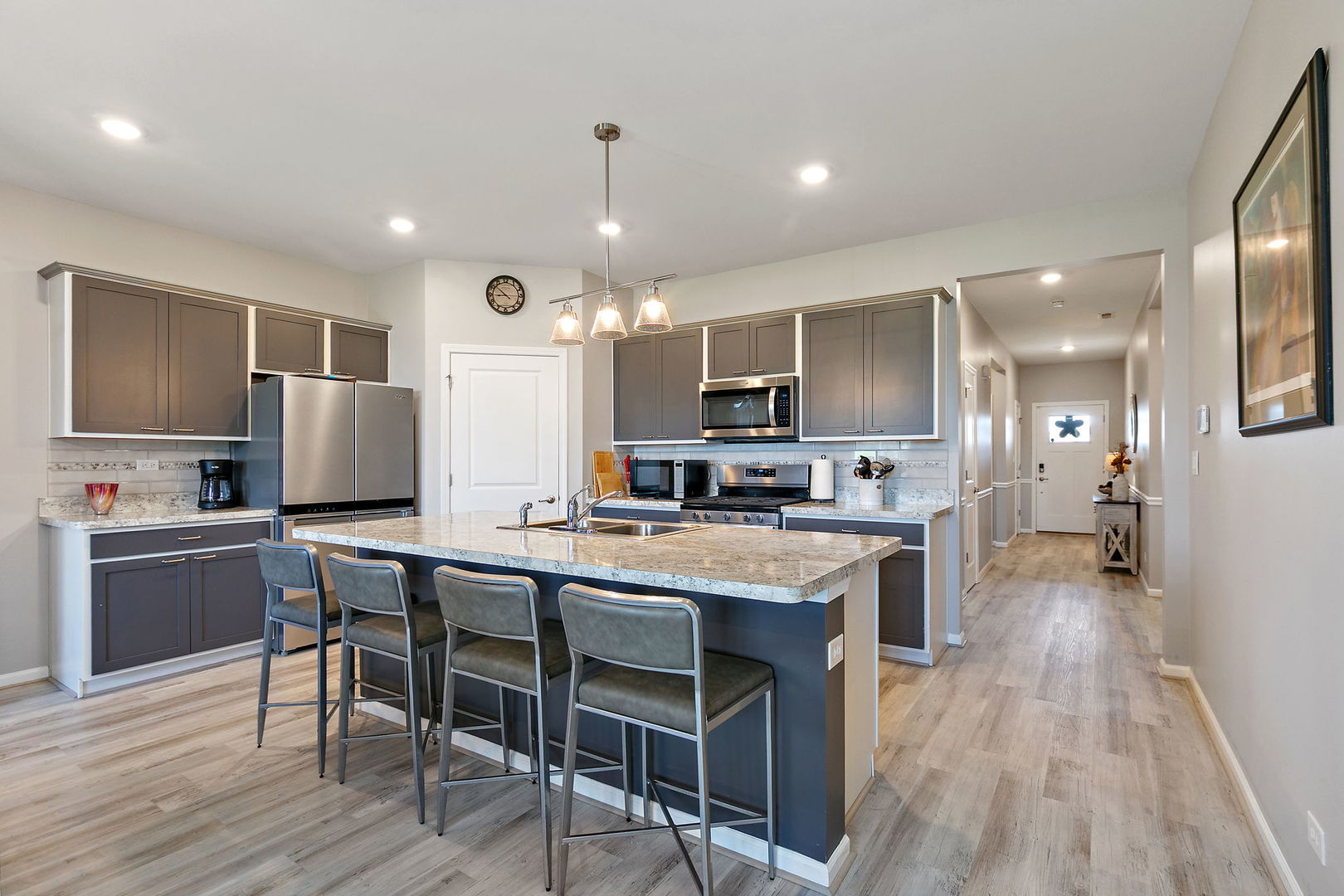 979 Crestview Lane Pingree Grove, IL 60140 - Photo 4 of 24