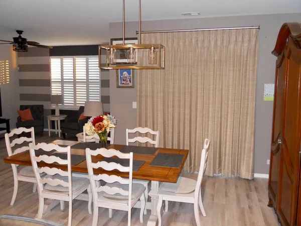$415,000 | 979 Crestview Lane, Pingree Grove, IL 60140