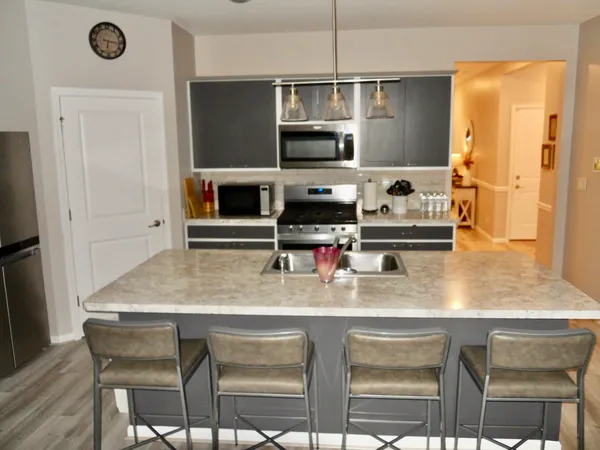$415,000 | 979 Crestview Lane, Pingree Grove, IL 60140