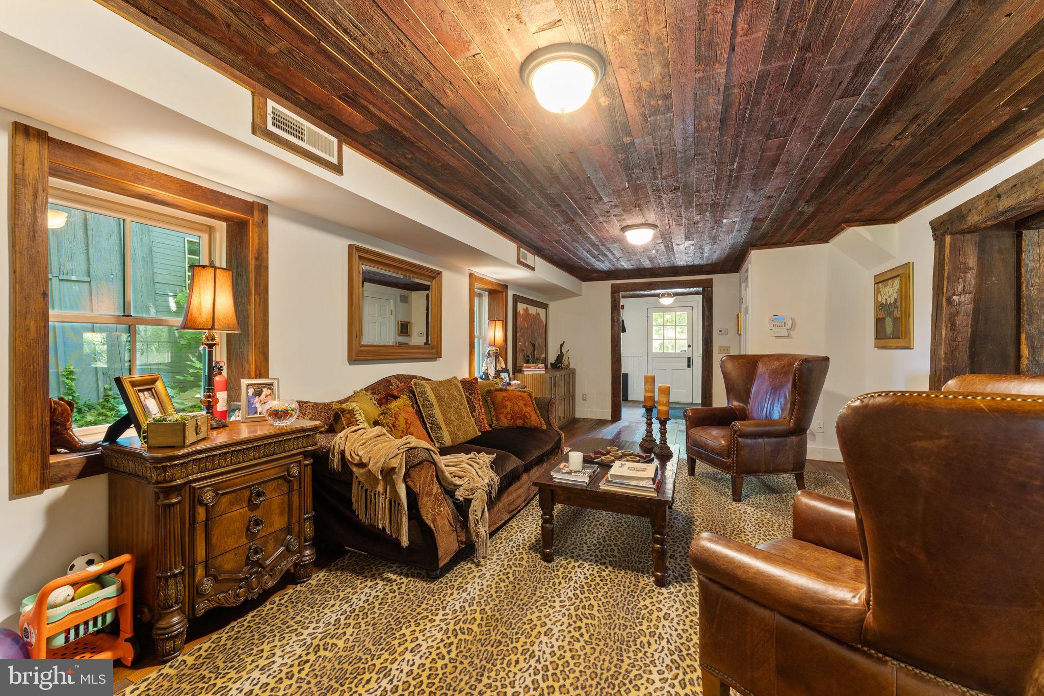 304 Righters Mill Road Gladwyne, PA 19035 - Photo 4 of 35 Living Room