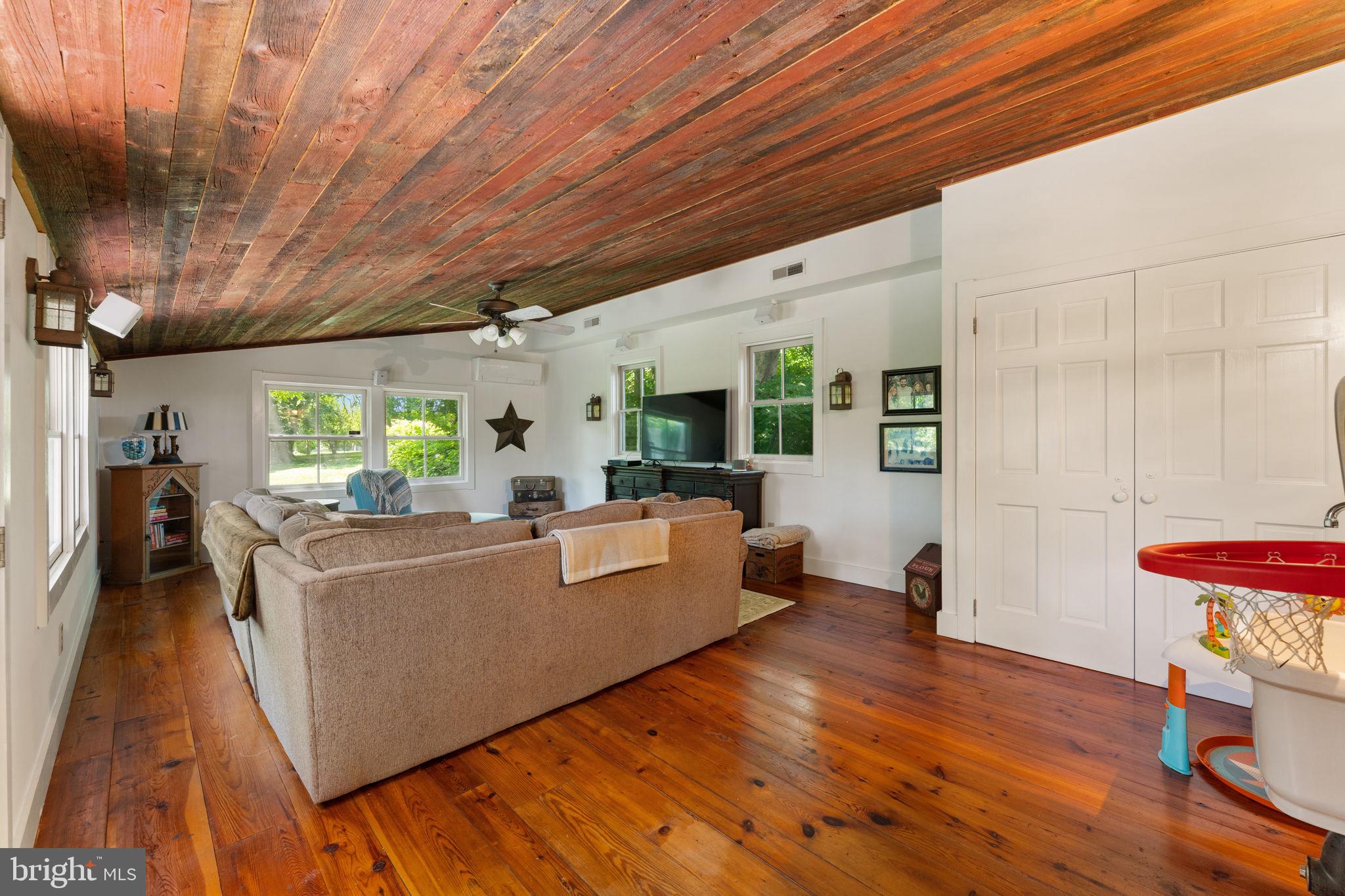 304 Righters Mill Road Gladwyne, PA 19035 - Photo 7 of 35 Family Room