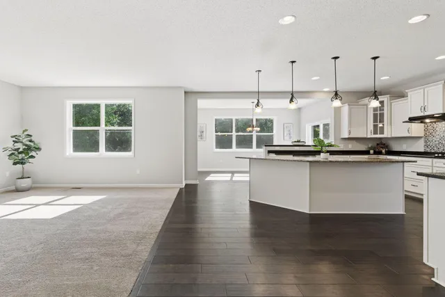 $684,900 | 11581 Riverstone Court, Woodbury, MN 55129