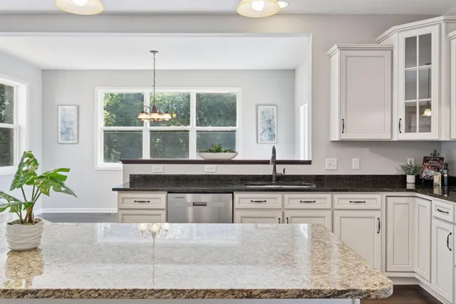 $684,900 | 11581 Riverstone Court, Woodbury, MN 55129