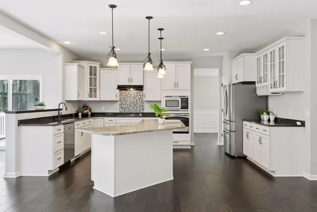 $684,900 | 11581 Riverstone Court, Woodbury, MN 55129