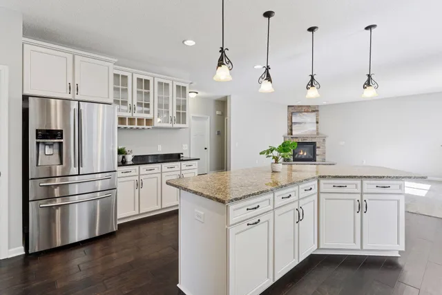 $684,900 | 11581 Riverstone Court, Woodbury, MN 55129