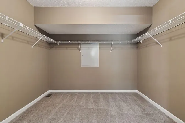 $684,900 | 11581 Riverstone Court, Woodbury, MN 55129