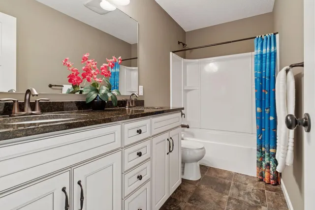 $684,900 | 11581 Riverstone Court, Woodbury, MN 55129